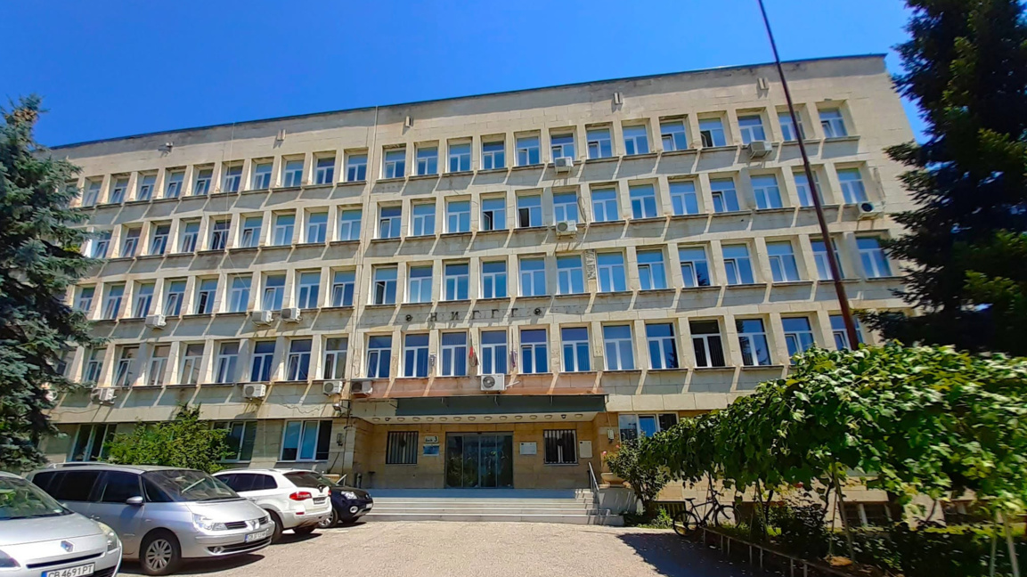 Малко познатата работа в Националния институт по геофизика, геодезия и география