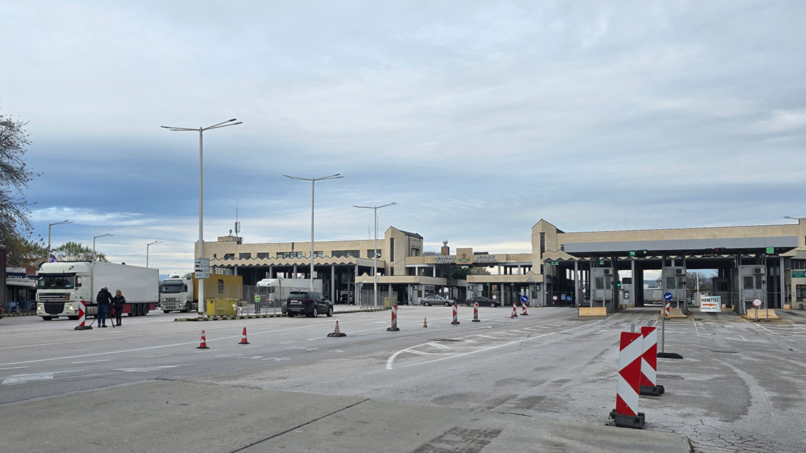 Τα μπλόκα στην Ελλάδα περιόρισαν ξανά την κίνηση φορτηγών μέσω Κούλατα-Προμαχώνα