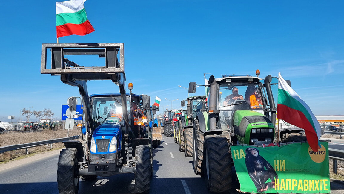 Protestat efektive të fermerëve bllokojnë të gjithë vendin