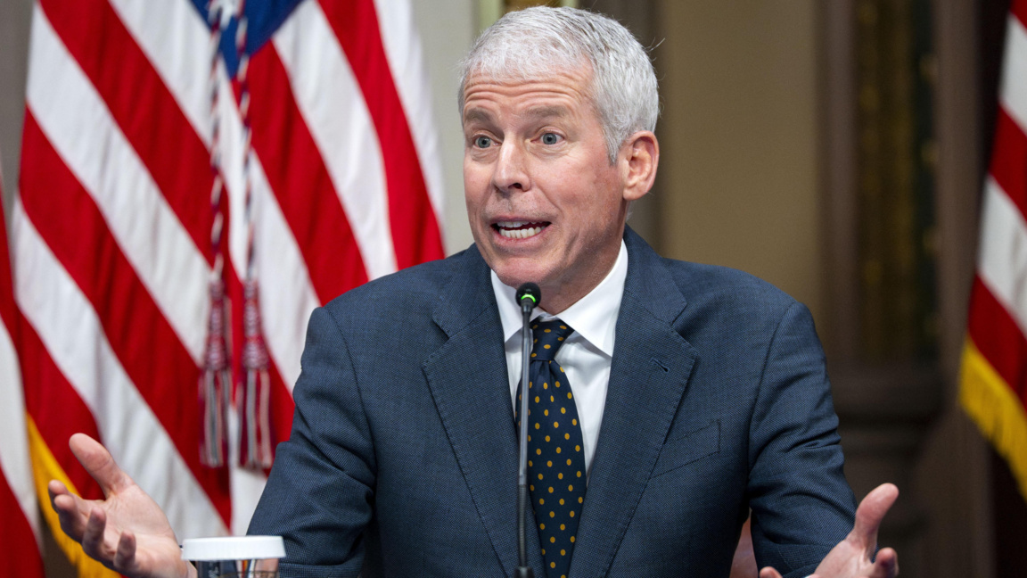 Американският министър на енергетиката Крис Райт