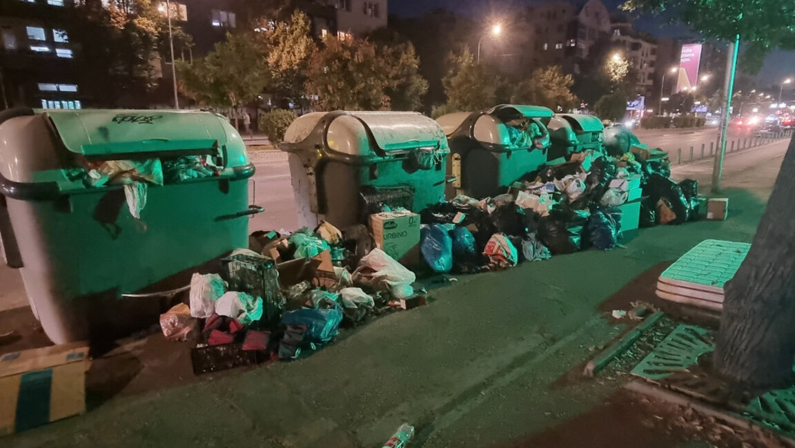 Забраниха изхвърлянето на отпадъци през нощта в Скопие