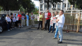 Протест пред съда в Кочани в подкрепа на Ива Михайлова