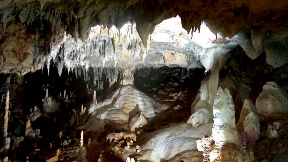 65 χρόνια από την ανακάλυψη της παραμυθένιας σπηλιάς «Σνεζάνκα» 