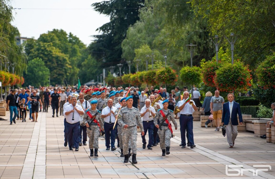 Ямбол отбелязва Съединението с молебен и шествие