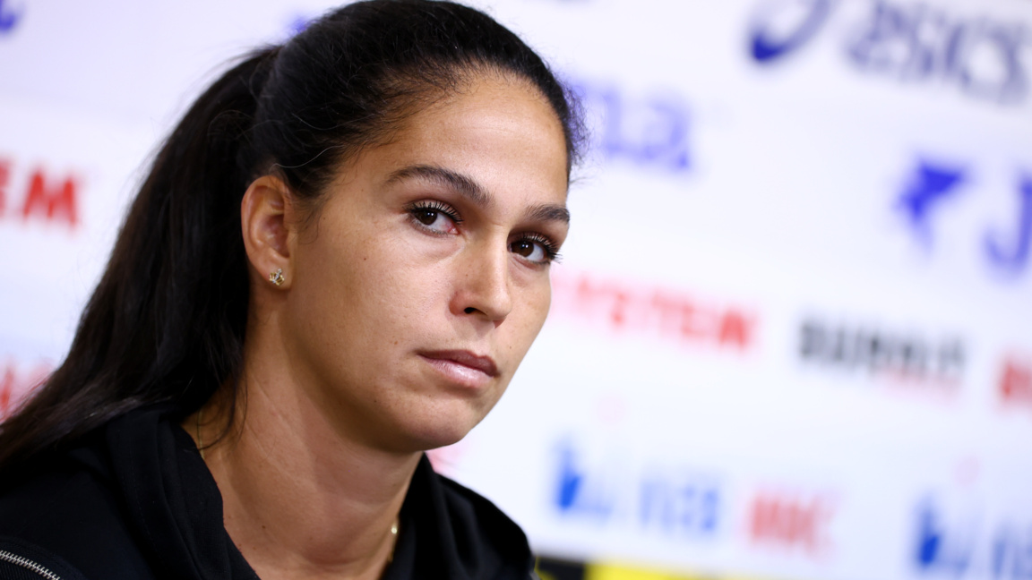 Изабелла Шиникова е полуфиналистка на единично и на двойки в Шарм ел Шейх