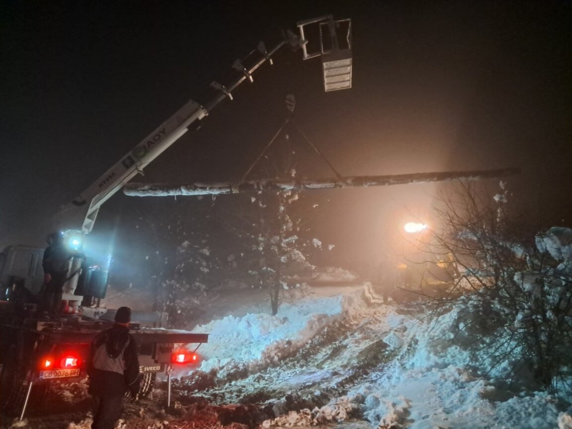 Възстановено е електрозахранването в Западна България