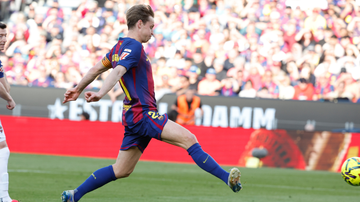 Френки де Йонг се завръща в игра 