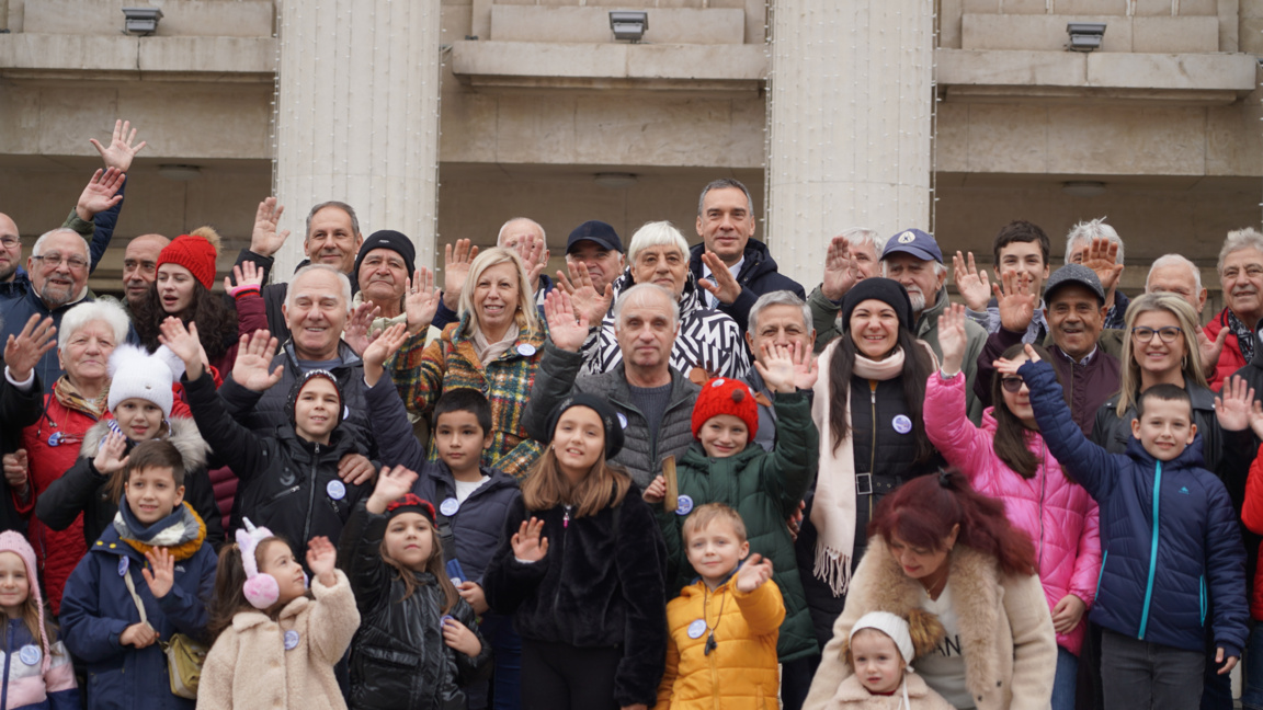 Бургас кани имениците на Никулден за традиционната обща снимка