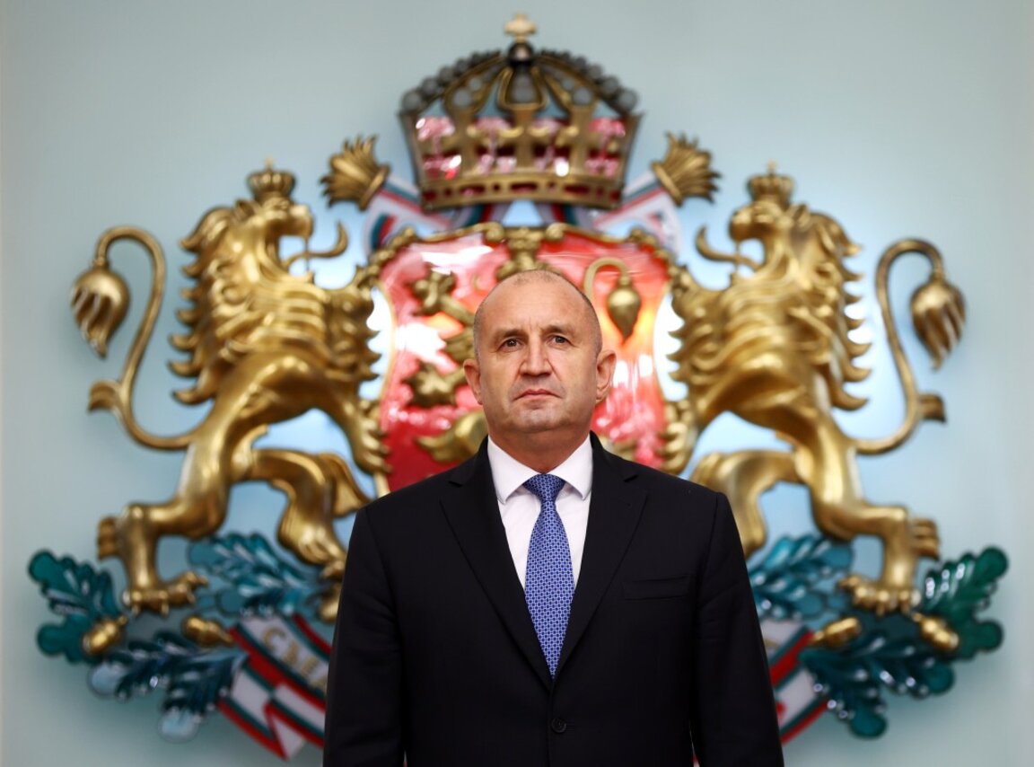 Rumen Radev congratulates Gordana Siljanovska-Davkova on the occasion of the national holiday of North Macedonia