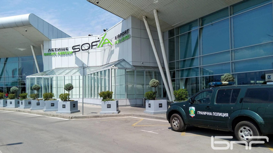 Около 140 пътници пристигнаха в София на летище "Васил Левски" с полет от Оман