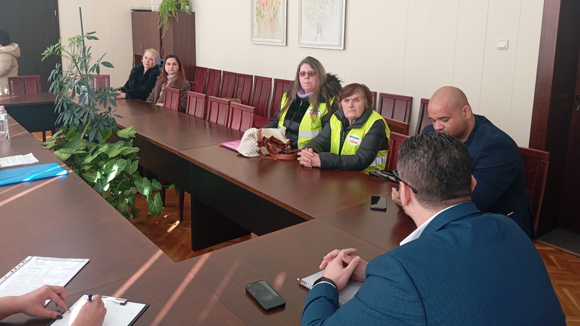 Жители на село Буковец търсят съдействие за проблема с водата