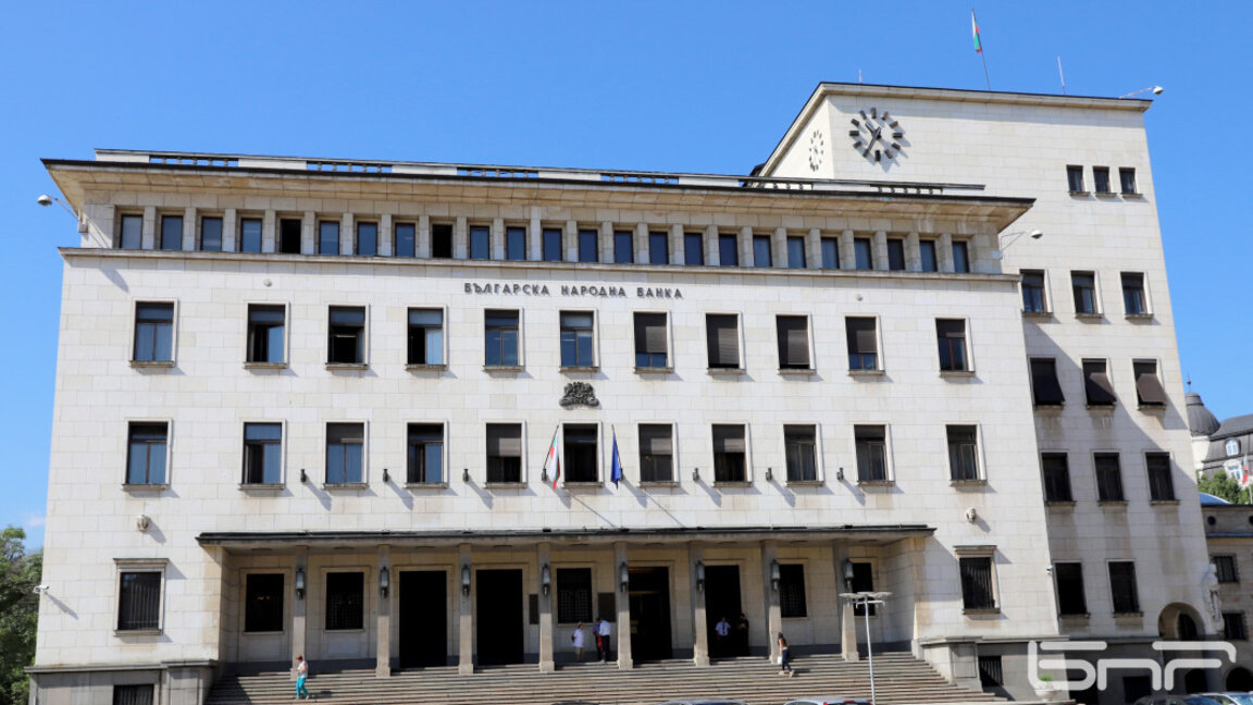 Ο πληθωρισμός οδηγεί σε υψηλότερο τζίρο και αναζήτηση νέων χαρτονομισμάτων 100 και 50 λέβα
