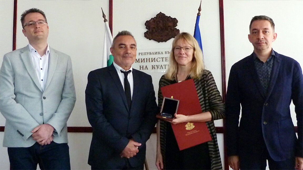 Η Άντζελα Ροντέλ με διάκριση για προβολή του βουλγαρικού πολιτισμού