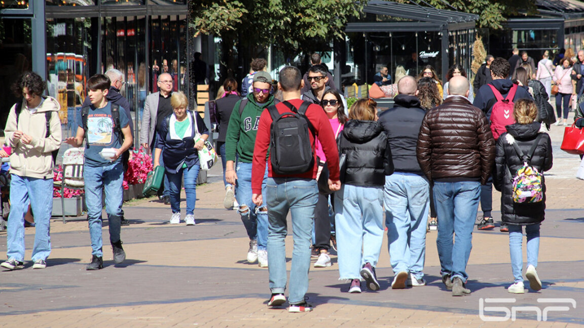 Bulgaria's population continues to decline