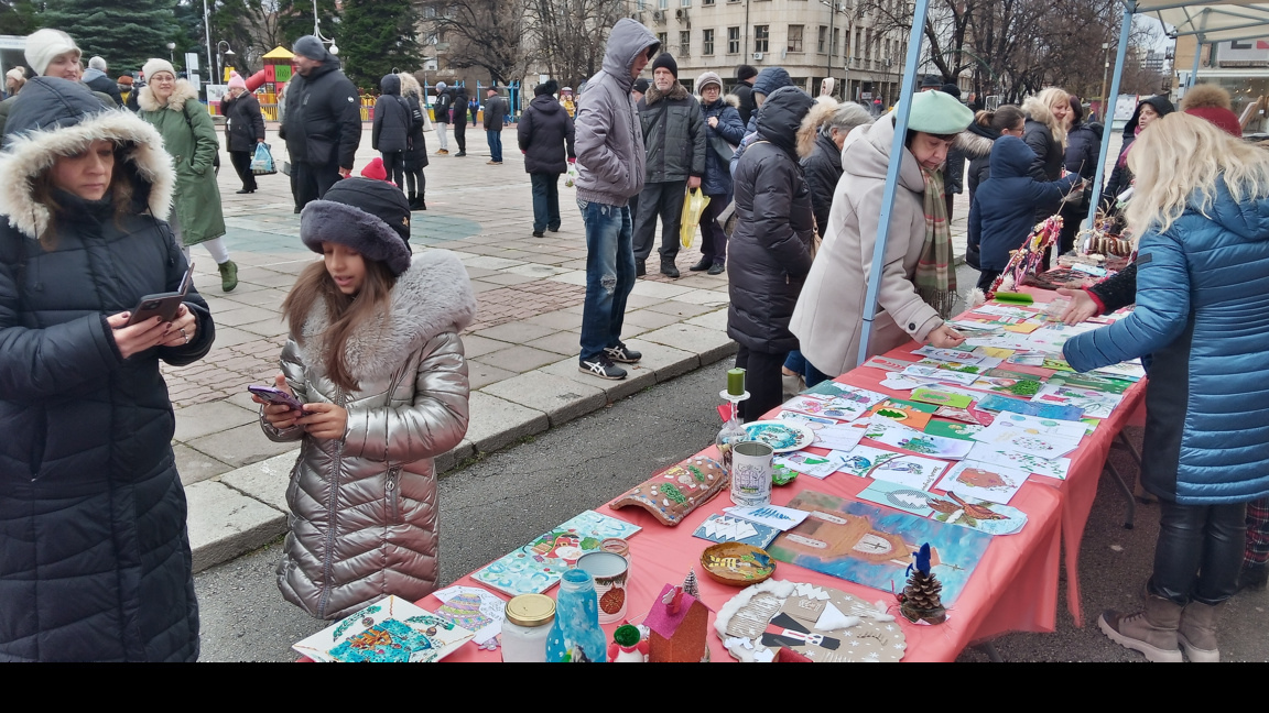 Кюстендил дава начало на конкурса "Коледа е, стават чудеса"
