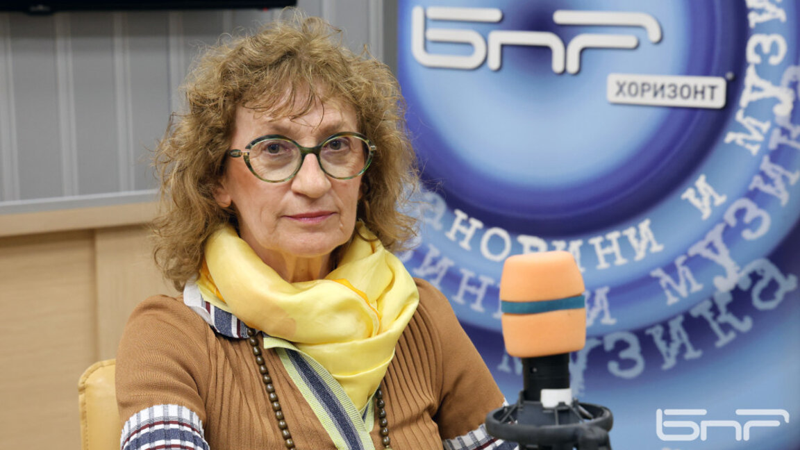 Проф. Анна Кръстева