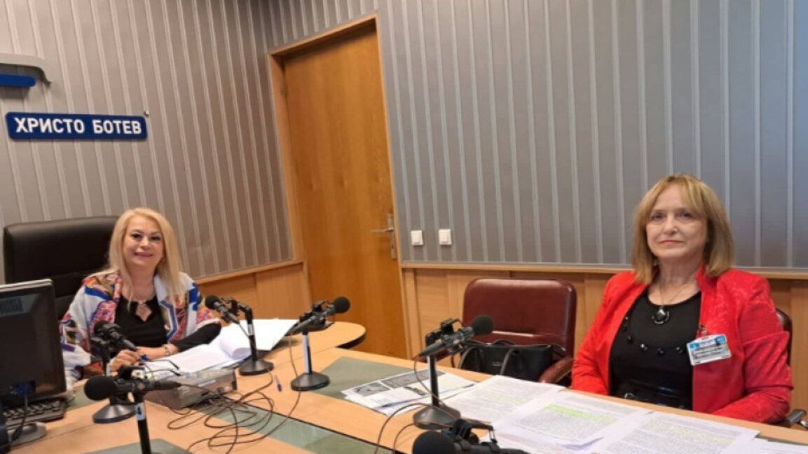 адв. Елка Пороминска (вдясно) и Анелия Торошанова