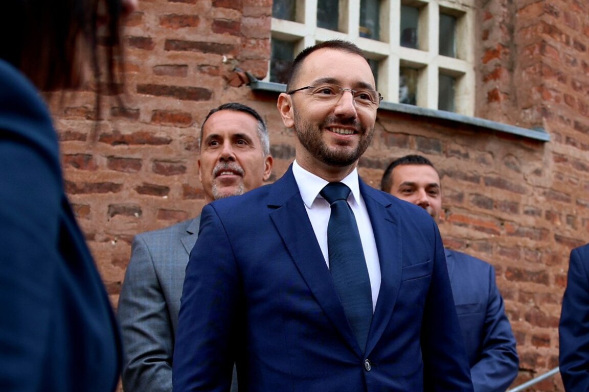 ГЕРБ регистрира Антон Хекимян за кандидат за кмет на София