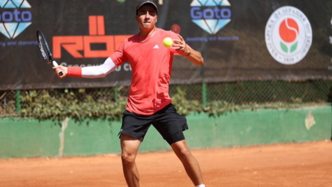 Иван Иванов