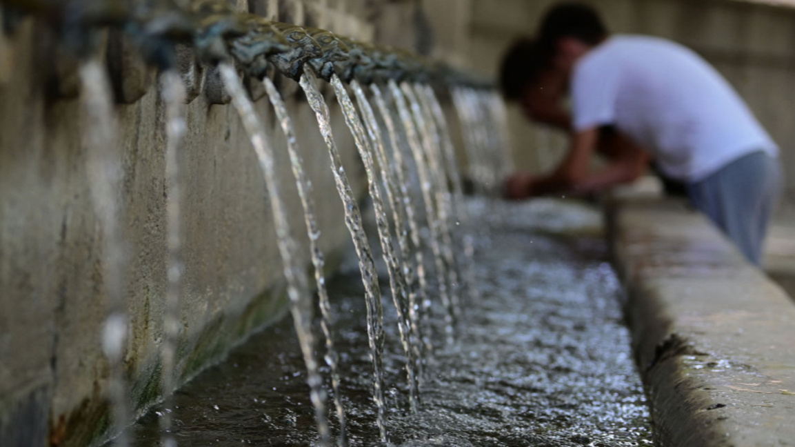 Чешми край Валенсия, август 2023 г.