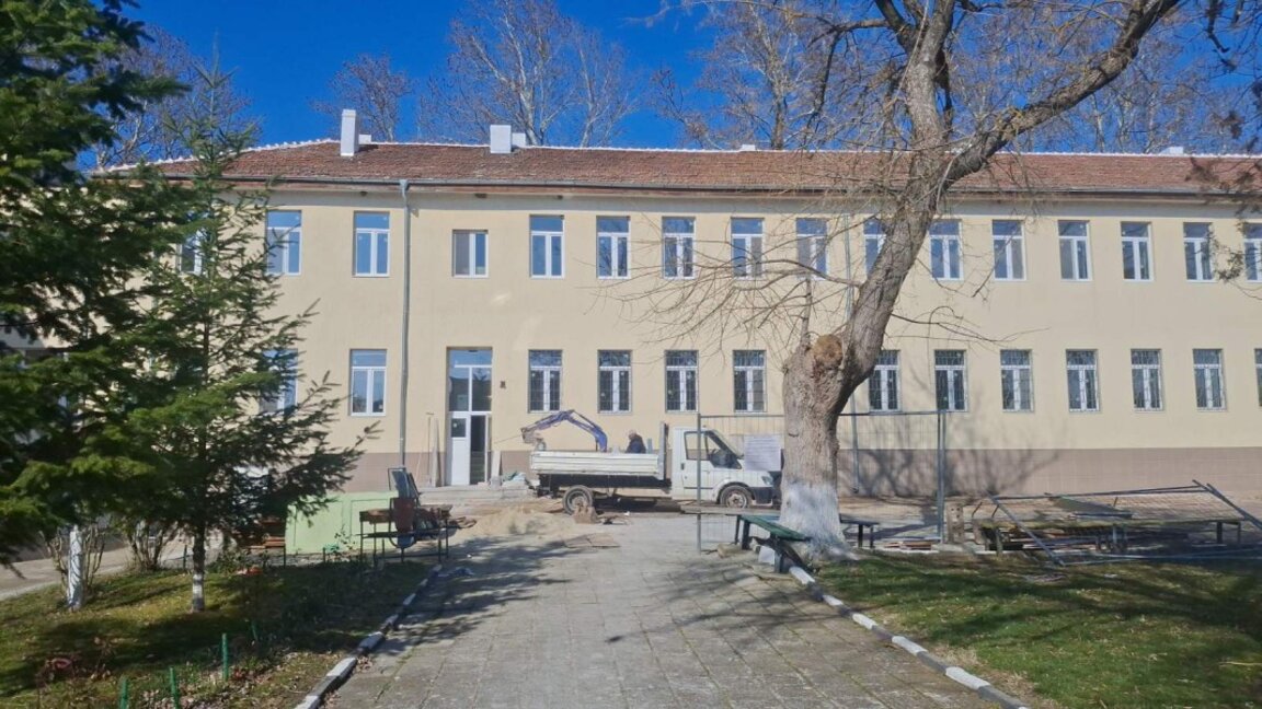 Пред завършване е ремонтът на училището в Болярово