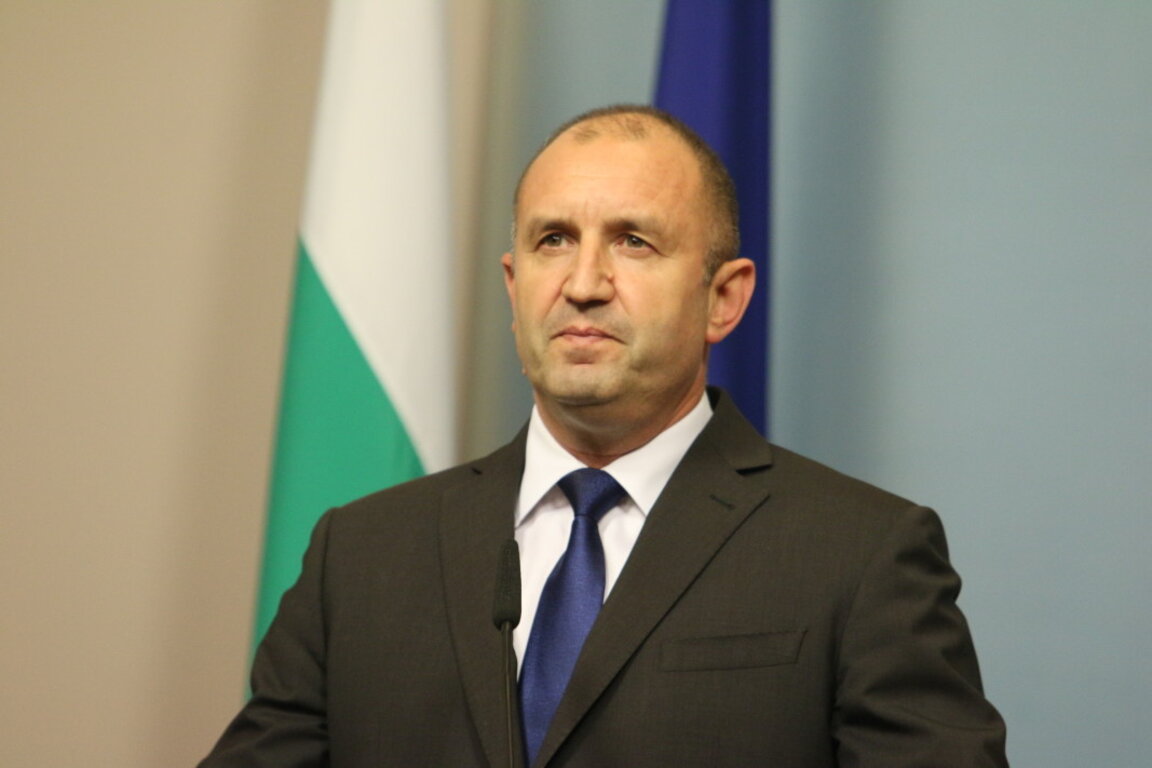 Румен Радев