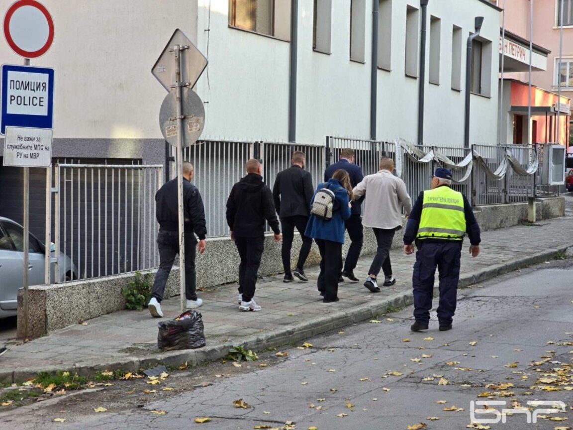 Началникът на полицията в Петрич и още петима служители на МВР - обект на разследване за ОПГ