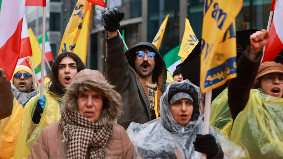 Араш Азизи: Ислямската република, каквато я познаваме, е в последните си дни