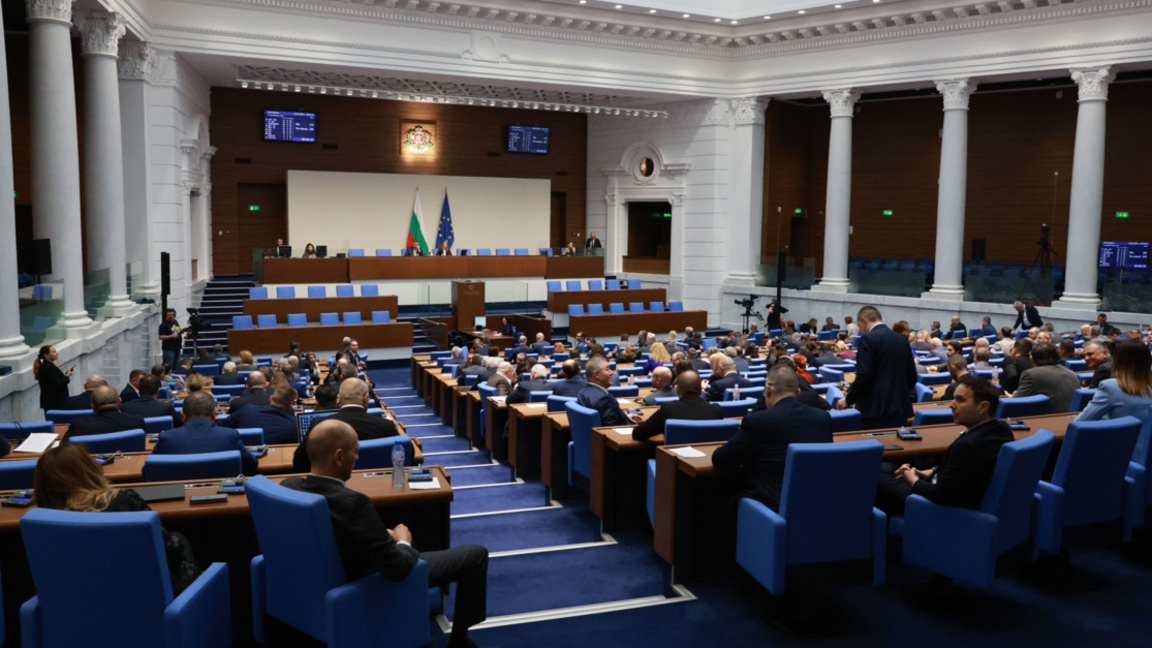 Очаква се напрегнат парламентарен контрол за служебните министри