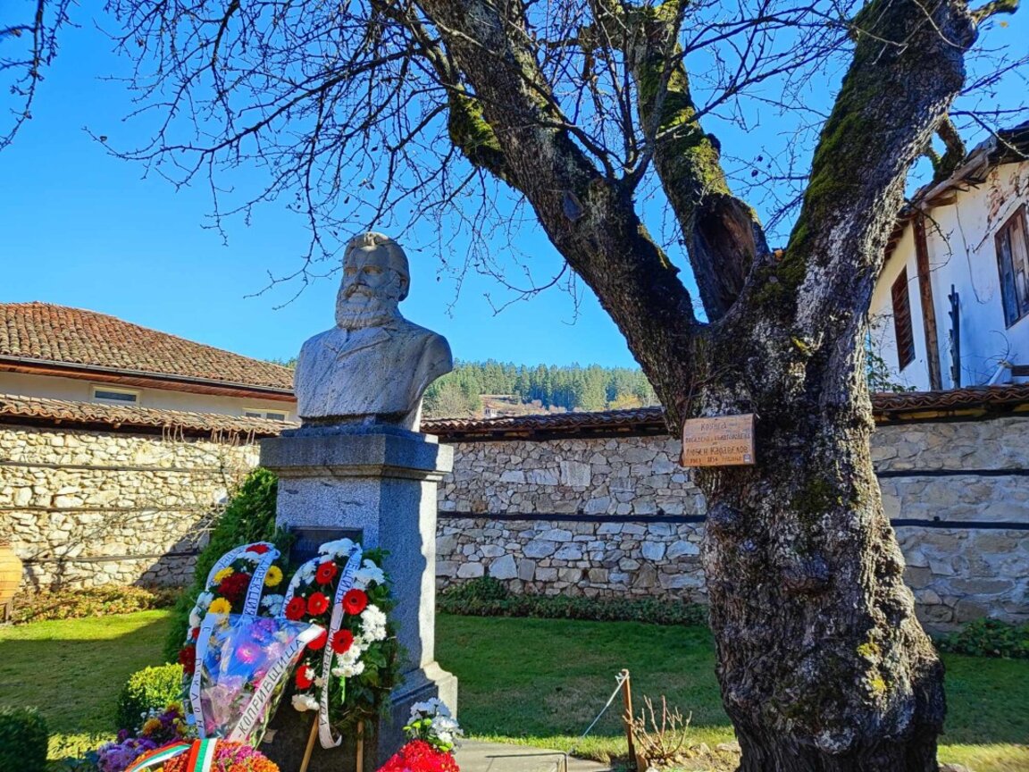 Отбелязваме 190 години от рождението на Любен Каравелов