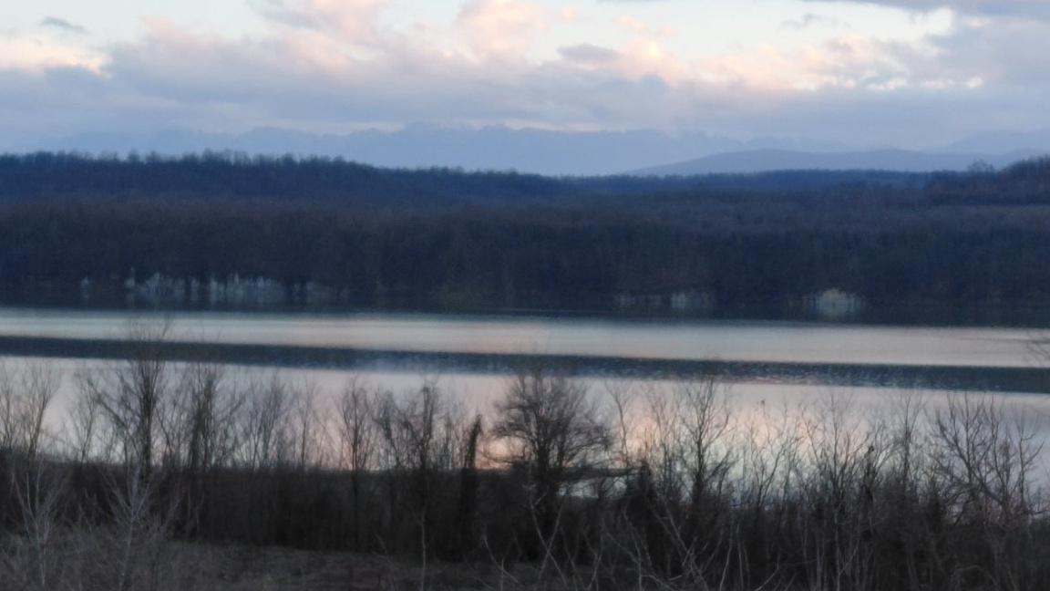 Интензивно покачване на нивото на яз. "Огоста"