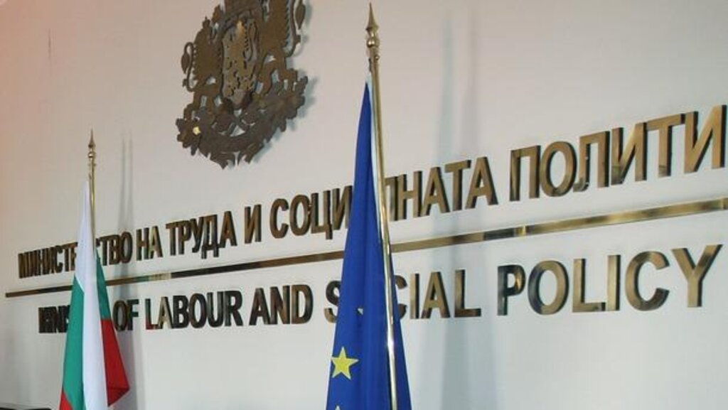 Регистрираните като земеделски производители няма да могат да получават обезщетение за майчинство