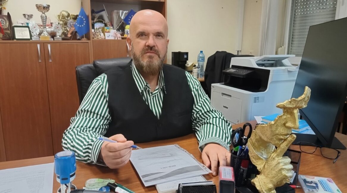 Учебниците бяха пестеливи за Независимостта