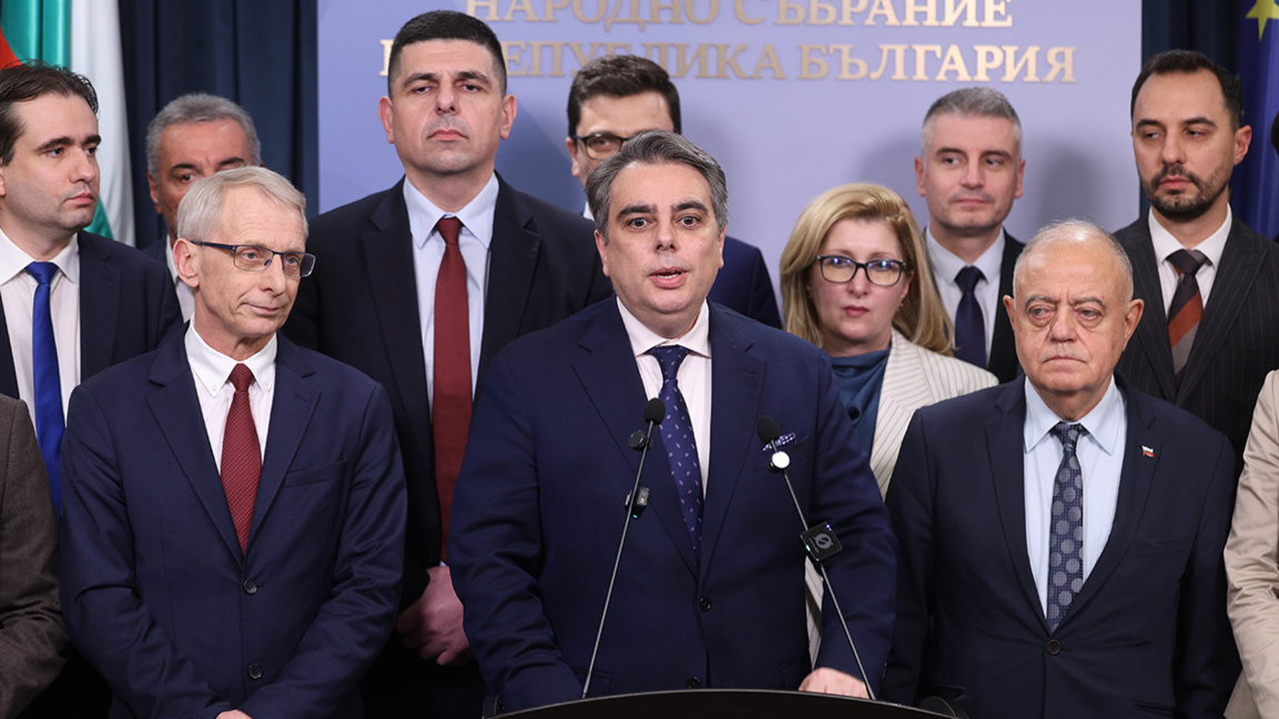 Hükümetin istifası Parlamento’nun gündeminde