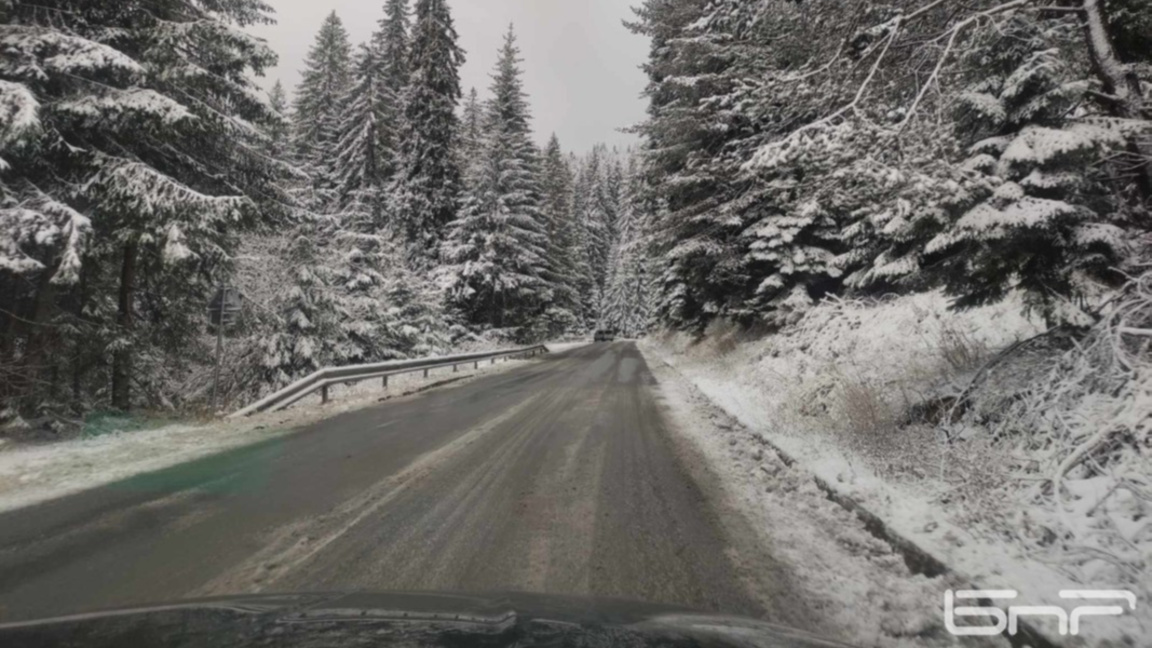 Жълт и оранжев код за снеговалежи в почти цялата страна