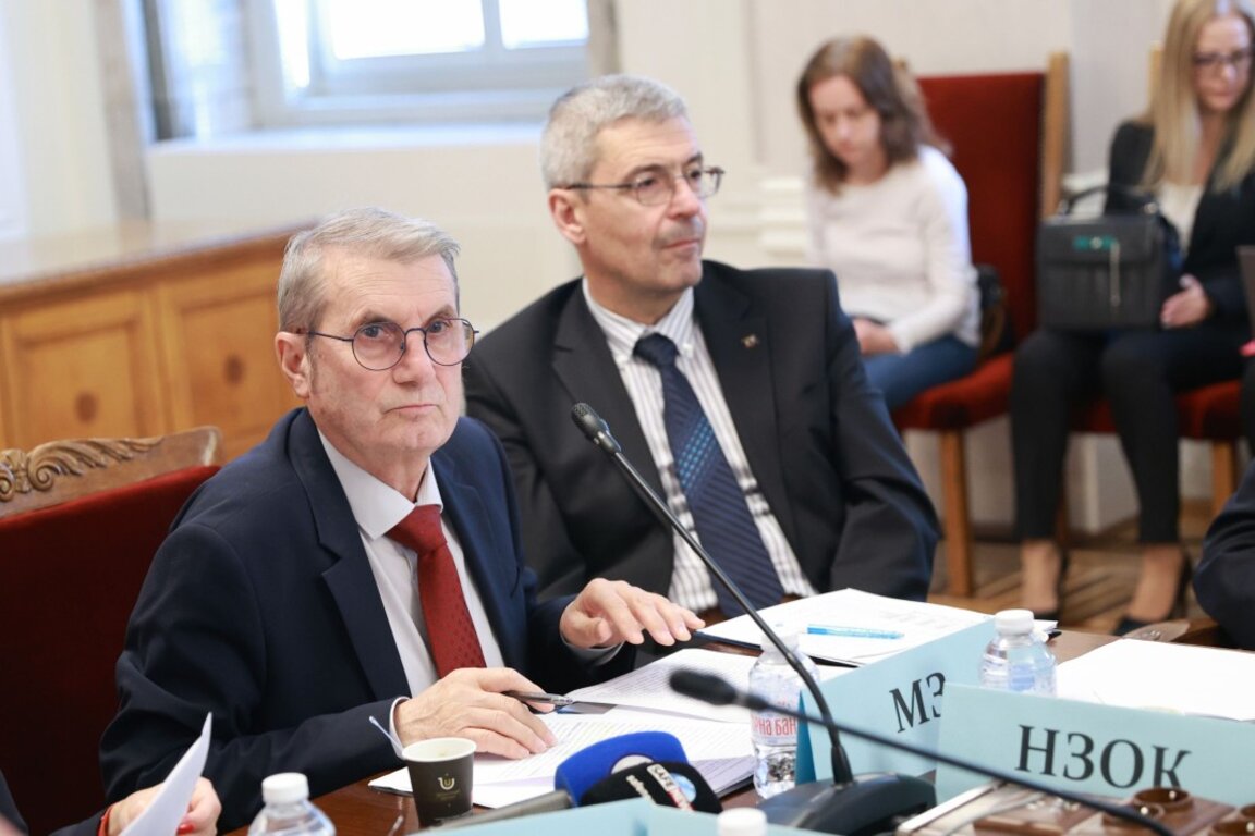 Министърът на здравеопазването проф. Христо Хинков (вляво)- 23 октомври 2023 г.