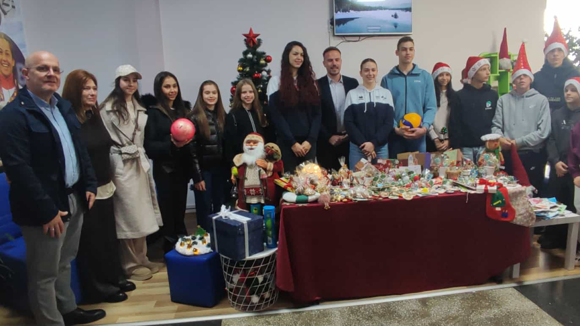 166-то спортно училище "Васил Левски" подкрепи "Българската Коледа"