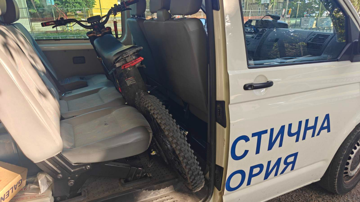 Глоби от над 200 евро за каране на тротинетки и електрически велосипеди в Сливен