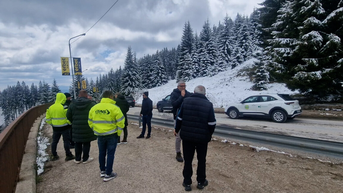 Свлачището край Пампорово е активно, но се възстановява газовата връзка