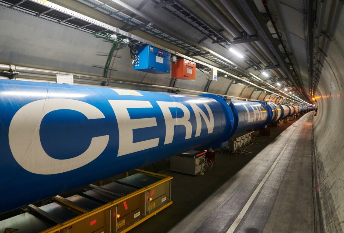 Настояще и бъдеще на ЦЕРН – от какво е изградена Вселената и как функционира