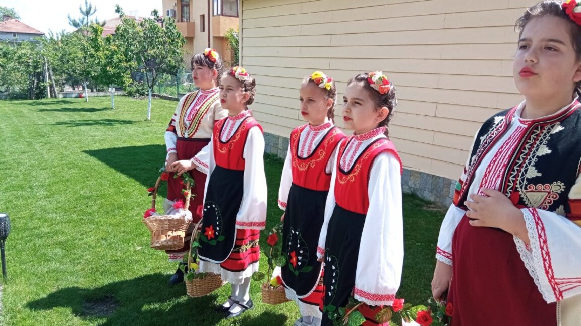 Лазарки отново ще огласят кв. „Гледка“ с песни за здраве и благоденствие