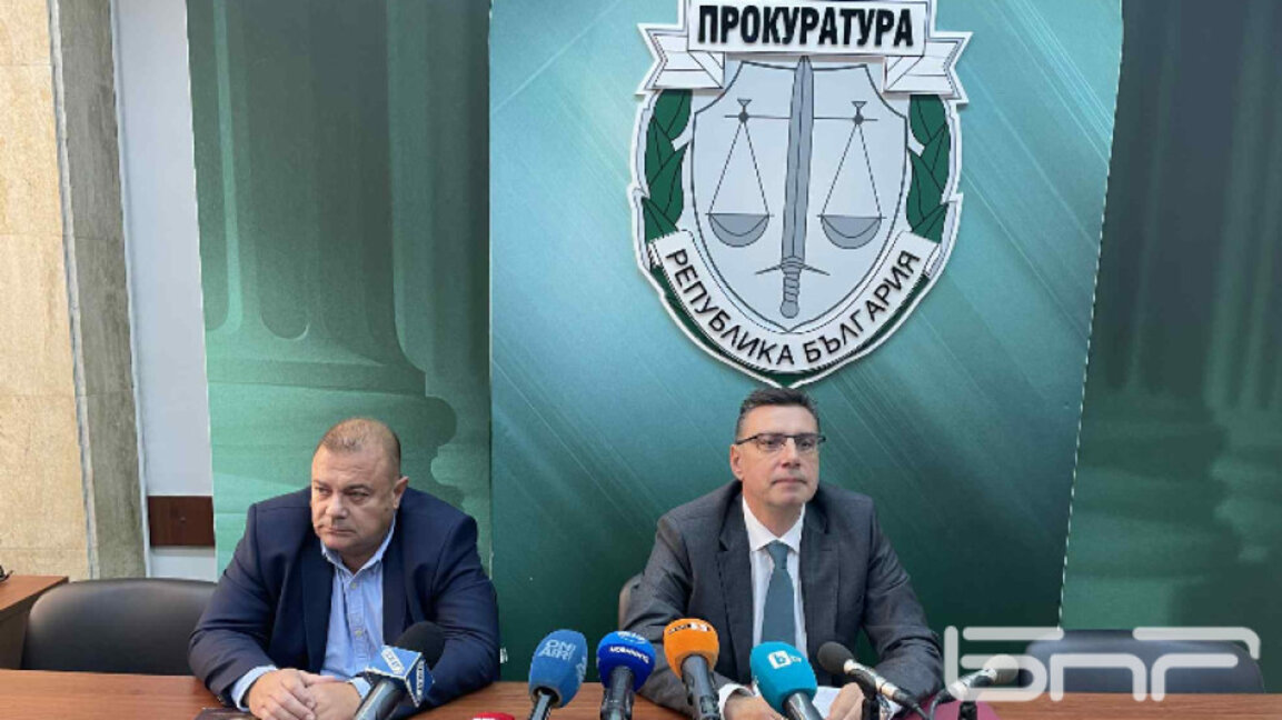 Fahri, ailesini av tüfeği ve bıçakla katletti