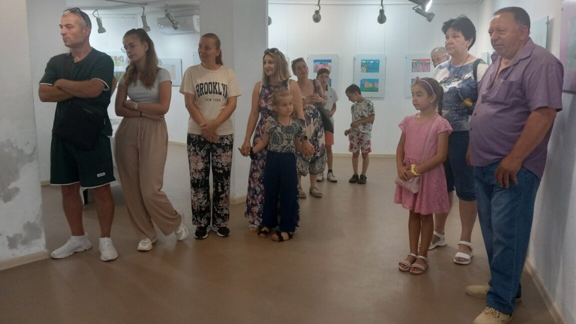Откриха изложба "Белоградчик в моите очи"