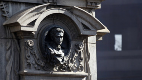 Monumenti i Apostullit në Sofje - një vend për nderim kombëtar