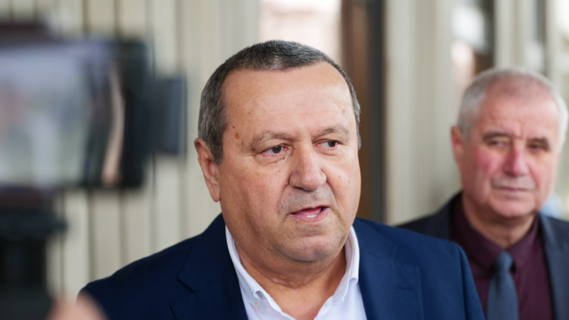Хасан Адемов участва в Национално съвещание на Агенцията по заетостта