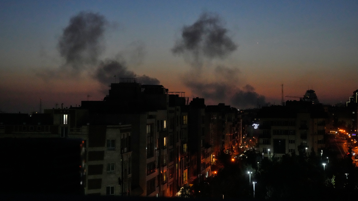 Израелската армия съобщи, че днес е атакувала над 400 цели в Иран