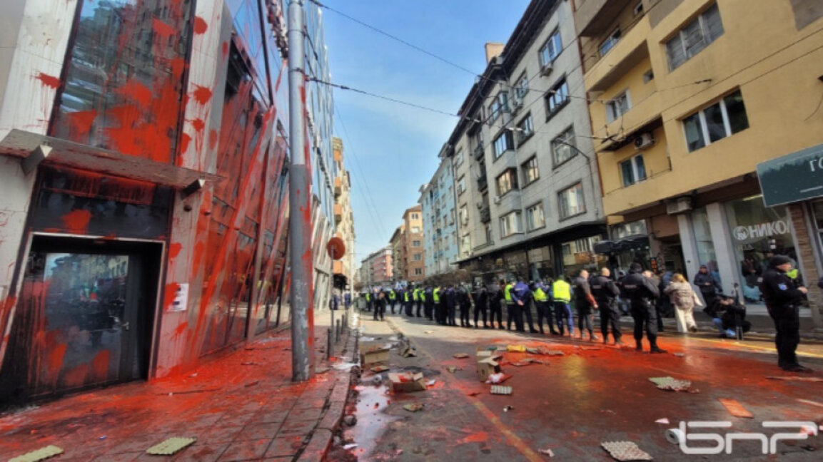 "Форум", 04.03.25: СГС потвърди постоянния арест на задържаните при протеста на "Възраждане"