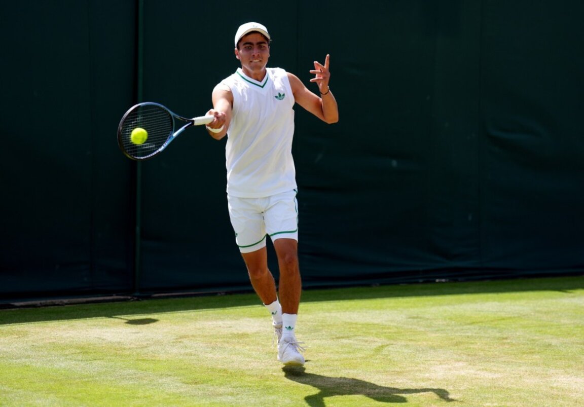 Иван Иванов