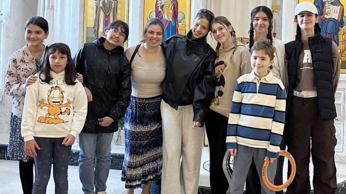 Българите в Лондон пожелаха успех на DARA на "Евровизия"