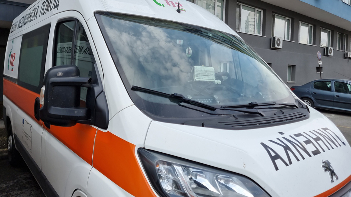 79-годишна жена пострада при инцидент с автобус във Варна